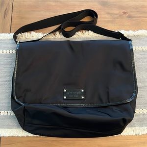 Kate Spade Black Microfiber Baby Messenger Bag with Green Interior EUC